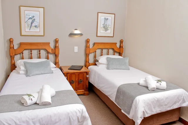 Palm Court, Family, Queen and Twin Beds، Eight Bells Mountain Inn 2/7