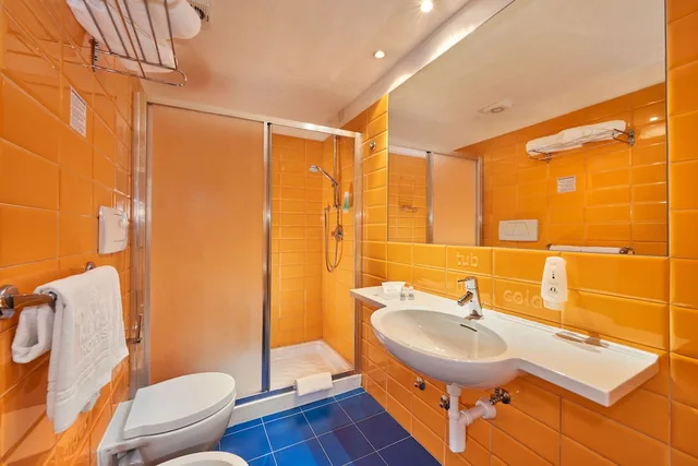 غرفة بشرفة، Hotel Sporting Ravelli 5/5