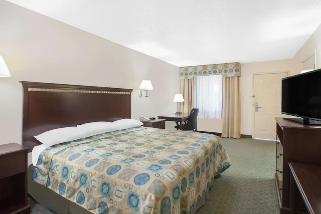 غرفة بسرير كينج، Super 8 by Wyndham Corpus Christi 3/8