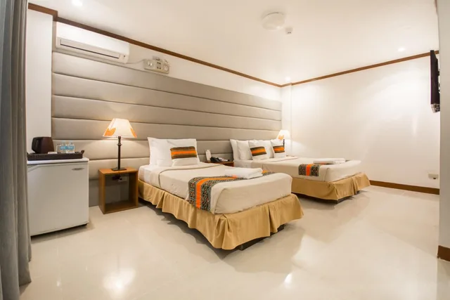 غرفة قياسية ثلاثية بسرير فردي، Sur Beach Resort Boracay 10/10