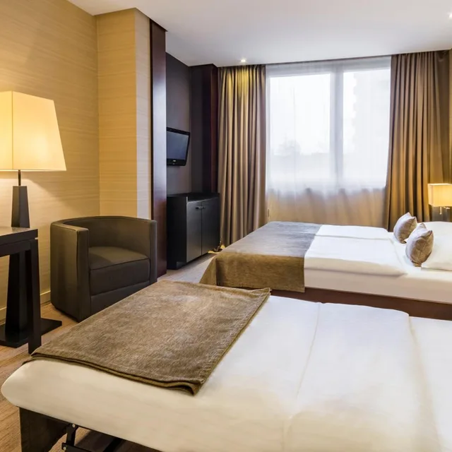 غرفة كبيرة بسرير مزدوج مع سرير إضافي، Residence 2/7
