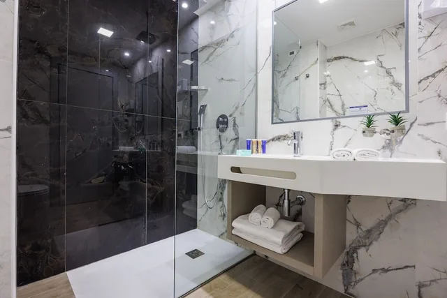 غرفة قياسية بسريرين منفصلين، JR Hotels Gate 7 Bologna 6/8