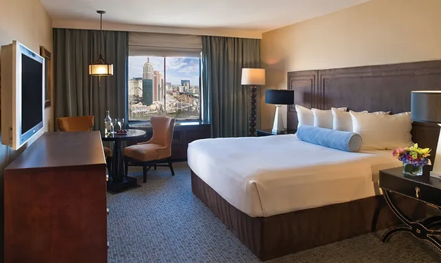 Renovated, Resort, King Bed, Strip View، Excalibur Hotel and Casino 1/10