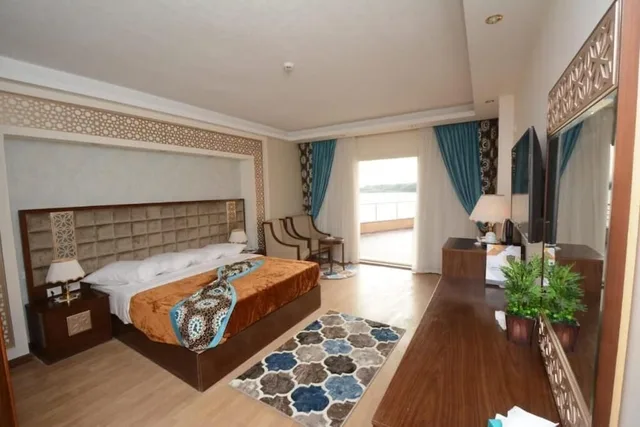 غرفة سوبيريور بسرير كوين بإطلالة على النهر بغرفة نوم واحدة، Trans Nile Hotel 7/8