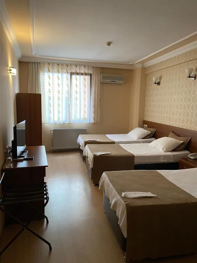 غرفة قياسية ثلاثية بثلاثة أسرّة، Karayel Hotel 3/5