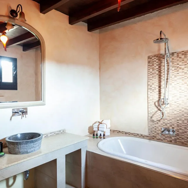 Grand, Master, Suite، Spirit Of The Knights Boutique Hotel 7/9