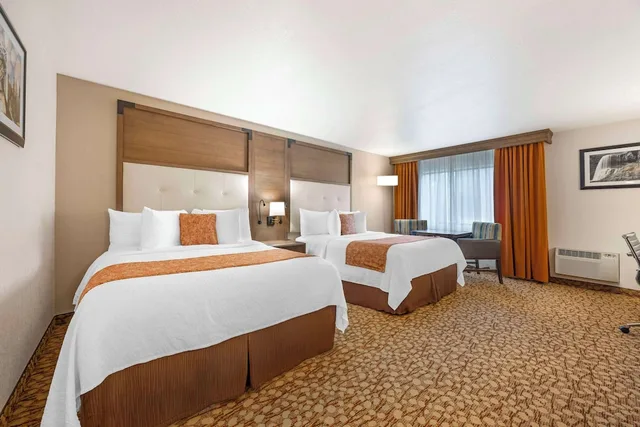 غرفة قياسية بسريرين كوين، Best Western Plus Mill Creek Inn 1/5