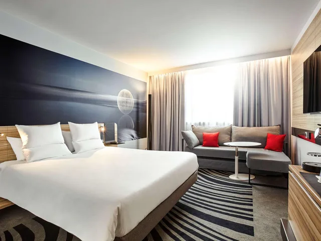 غرفة كلاسيكية بسرير مزدوج مع أريكة، Novotel Orleans St Jean de Braye 1/5