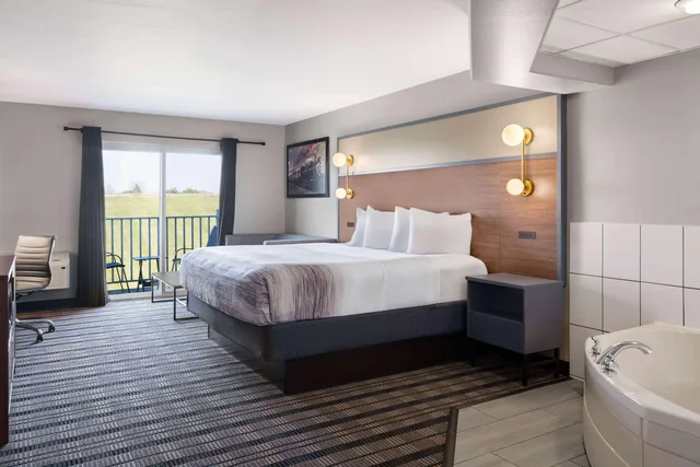 جناح استوديو بسرير كينج، AmericInn by Wyndham Beaver Dam 3/5