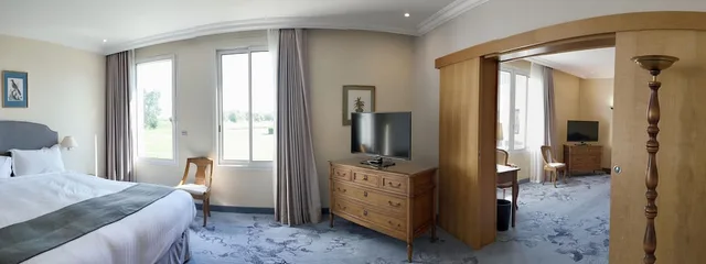 جناح بسرير مزدوج، Relais de Margaux 7/10