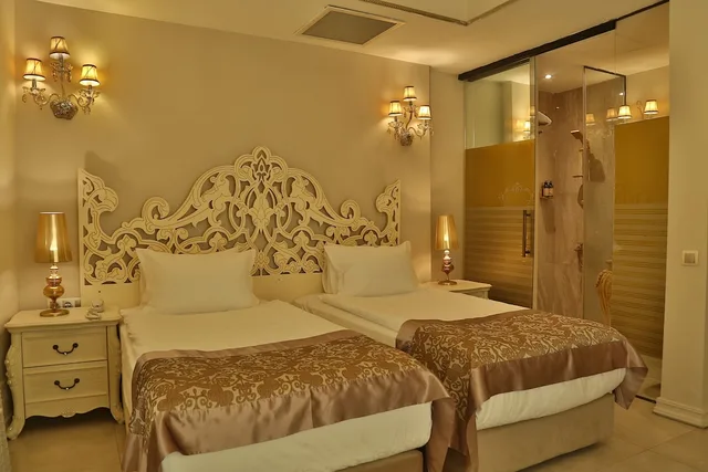 غرفة ديلوكس بسرير كوين، Elegance East Hotel Boutique Class 8/10