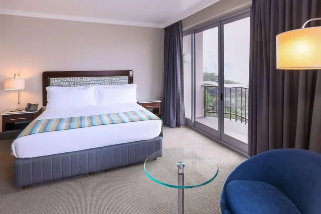 جناح، Garden Court East London Hotel 4/6