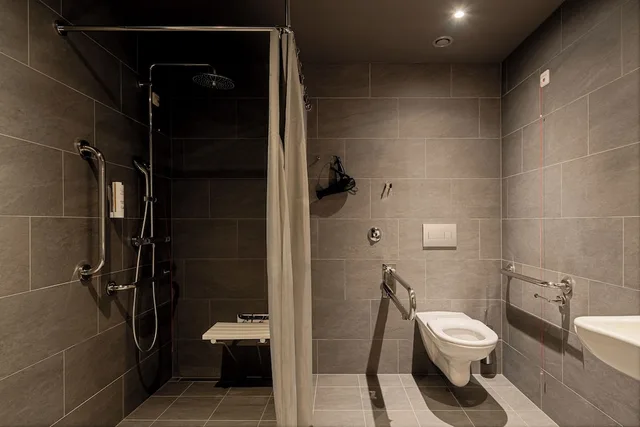غرفة بسرير مزدوج لذوي الإعاقة، Zleep Hotel Zurich - Kloten 4/6