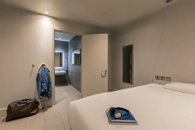 Cocoon 2, Double Bed, Accessible، Zedwell Piccadilly Circus 3/6