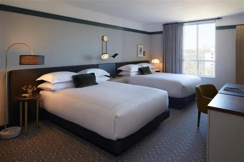 غرفة رباعية، Kimpton Saint George Hotel 1/2