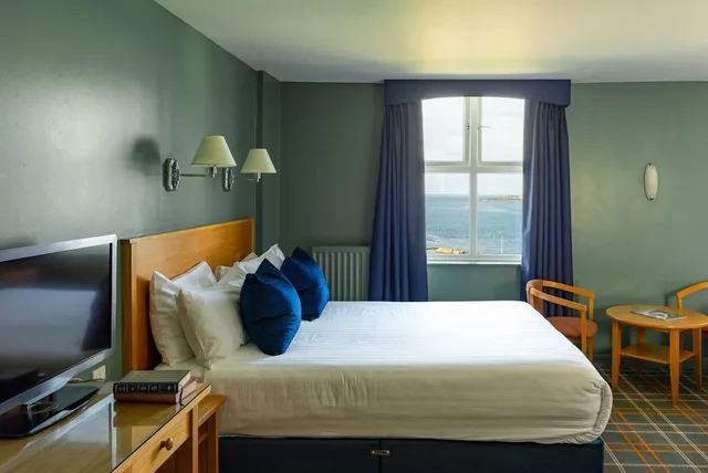 Atlantic, 1 King and 1 Single Beds, Sea View, Portrush Atlantic Hotel 3/5