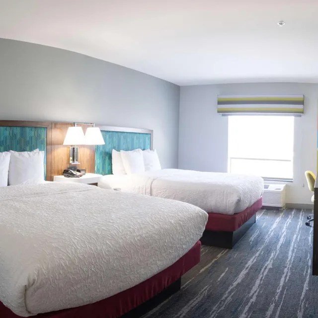 غرفة بسرير كينج وسريرين كوين، Hampton Inn And Suites Dallas Lewisville Vista Ridge Mall 3/6