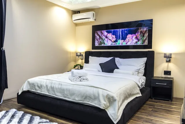 غرفة اقتصادية بسرير كوين، Madison Rooms 3/9