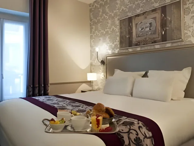 جناح جونيور بسرير مزدوج، Hotel Monceau Wagram 2/2