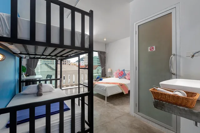 غرفة رباعية بحمام خاص، Hip Hostel 1/1