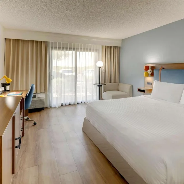 Room, King Bed, Accessible, Sonesta Select Scottsdale At Mayo Clinic Campus 12/18