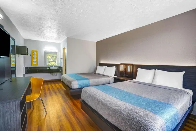 غرفة بسريرين كوين، Motel6 Lexington, KY - East I-75 1/5