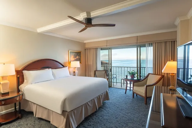 غرفة بسرير كينج بشرفة بإطلالة جزئية على البحر، Monterey Plaza Hotel & Spa 4/8