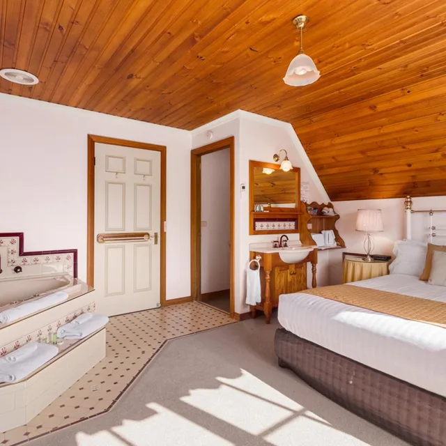 3 Bedrooms, Cottage, Bay View، Swansea Cottages & Motel Suites 4/9