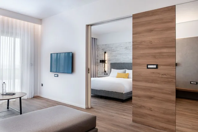 Family Suite, Double Bed, Partial Sea View, Pool Access، Euphoria Resort 4/9