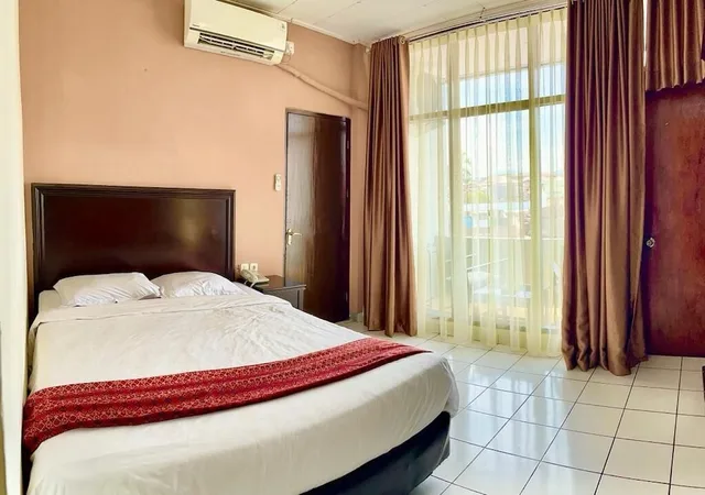 غرفة ديلوكس بسرير مزدوج، BENTENG HOTEL 1/3