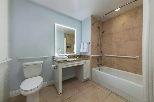 غرفة رباعية بإطلالة على النهر، Westin Cape Coral Resort Formely the Resort At Marina Village 2/6