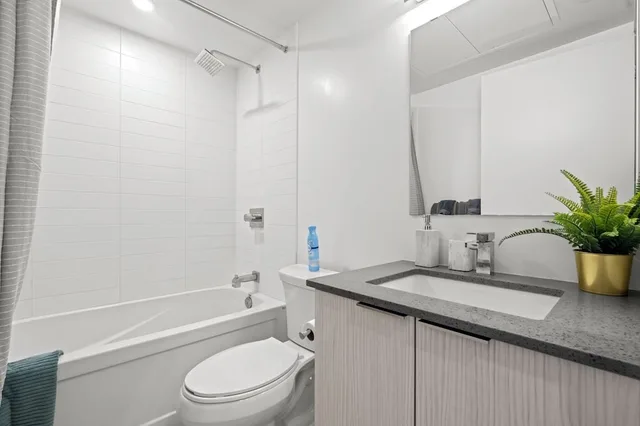 شقة ديلوكس بسرير كوين، Teahouse Condos in Downtown Toronto 7/7
