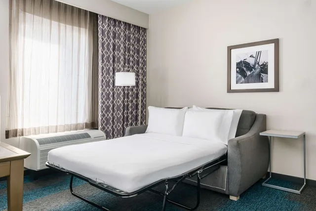 استوديو بسرير كينج مع أريكة لذوي الإعاقة، Hampton Inn Suites Lax el Segundo 1/10