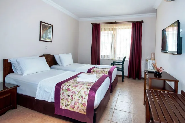 غرفة قياسية بسريرين منفصلين بشرفة، Fora Apart Hotel 3/8