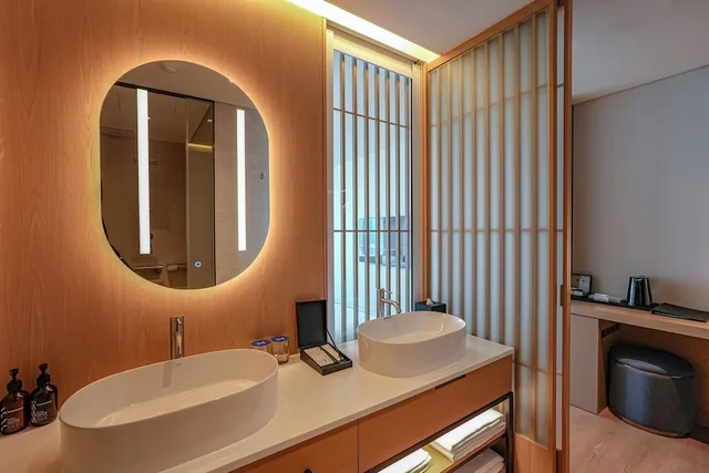 Room, 2 Queen Beds, City View, Private Infinity Pool، Homm Marina Sokcho 3/4