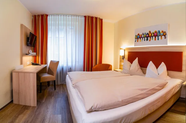 غرفة قياسية بسرير مزدوج، Hotel Am Stadtpark Hilden 4/10