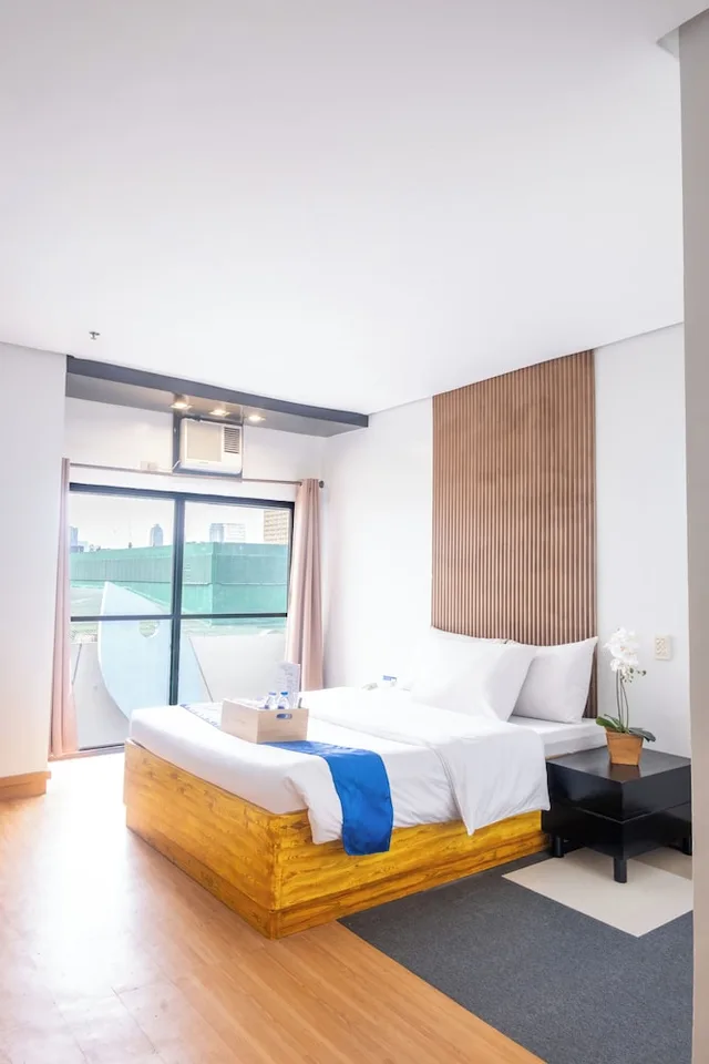 Mega, Suite, 1 Queen and 1 Single Bed، Hotel Dream World 1/10