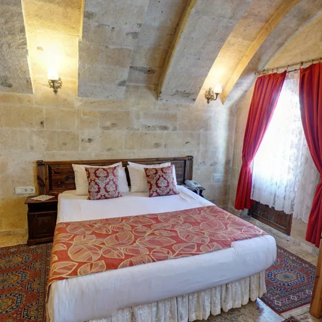 غرفة ديلوكس بسرير مزدوج بشرفة، Roc Of Cappadocia 1/5