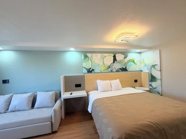 Deluxe, Suite, King Bed, Wyndham Garden Salina Conference Center 9/10