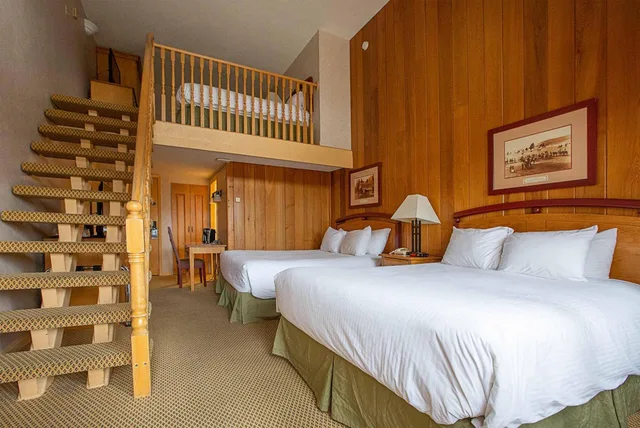 غرفة سوبيريور عائلية، Fairmont Hot Springs Resort 6/10