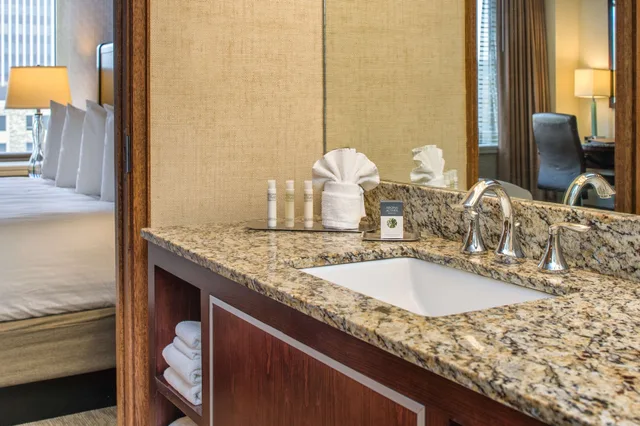 جناح بسرير كينج، Doubletree By Hilton Hotel Portland 4/4