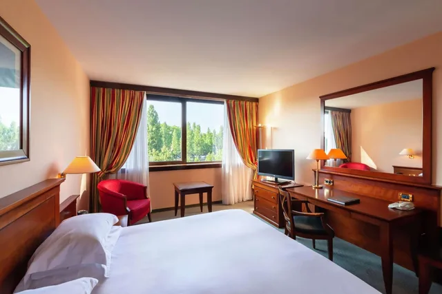 غرفة بسرير كينج، Hilton Strasbourg Hotel 3/7