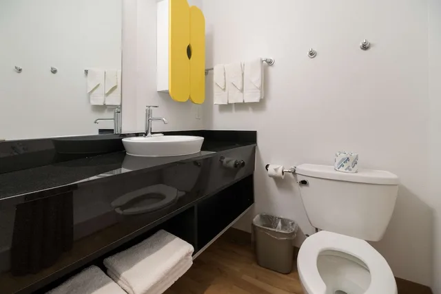 غرفة ديلوكس بسرير كينج، Motel6 Corpus Christi, TX 4/5