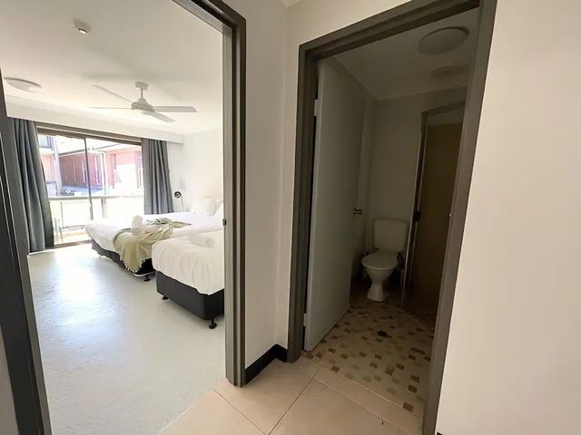 غرفة عائلية بسرير كوين وسريرين فرديين، Comfort Inn Centrepoint 2/5