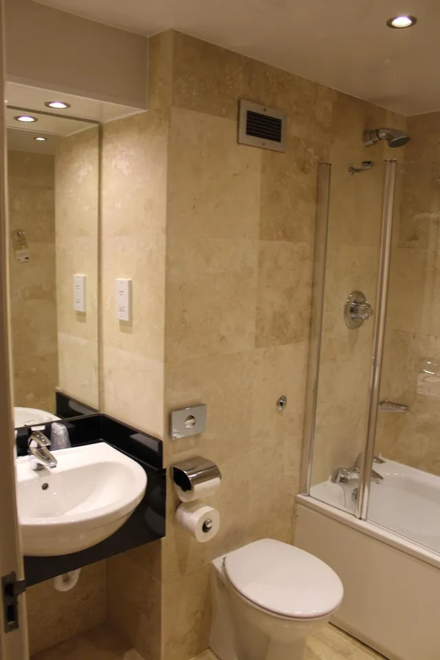 غرفة بريفيليج بسرير كينج، Mercure Newcastle George Washington Hotel Golf and Spa 7/7