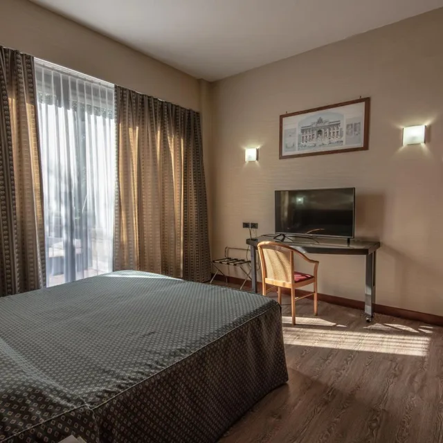 غرفة رباعية، Petra Hotel And Residence 3/6