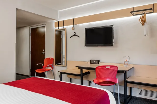 غرفة بسرير كوين، City Express by Marriott Queretaro Jurica 5/6