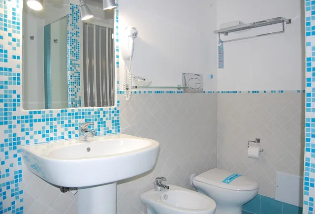 شقة بسرير مزدوج وسرير فردي بغرفة نوم واحدة بمطبخ صغير في الطابق الأرضي، Residence Villaggio Petruso 4/5