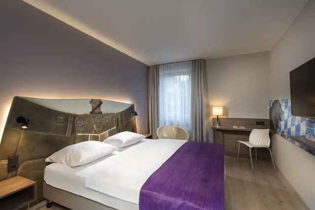 غرفة سوبيريور بسريرين منفصلين، Ibis Styles Rosenheim 1/3
