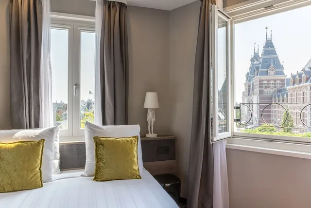غرفة مريحة رباعية، Leonardo Hotel Amsterdam Museum Quarter 3/4